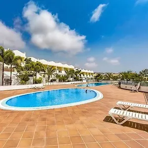 https://townhouse-costa-adeje-4.tenerifehoteles.net